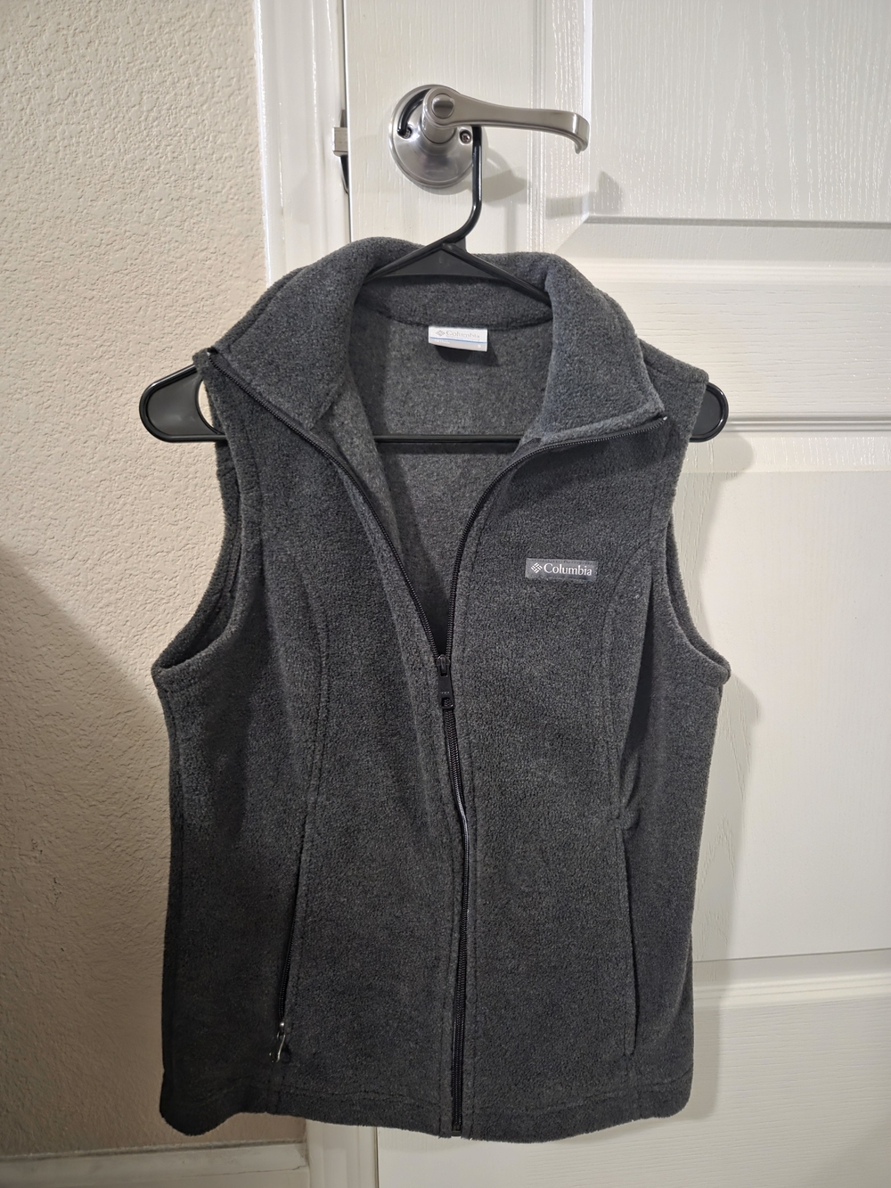 Columbia Women's Dark Gray Fleece Vest - Sleeveless Zip-Up